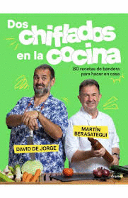 DOS CHIFLADOS EN LA COCINA